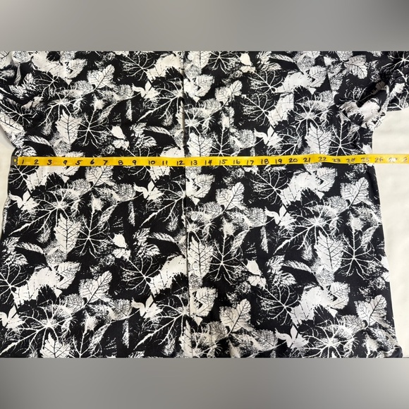LUKA PANDORA Black and White leaf print Casual Button Down Shirt size L - Picture 11 of 12